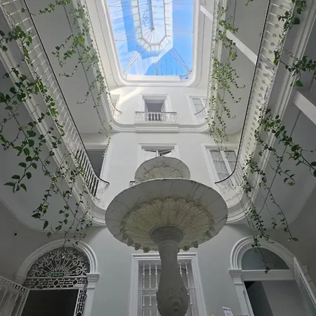 Planeta Hostel Cadiz